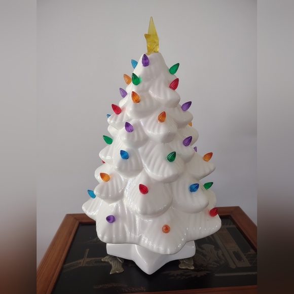 Ceramic White Christmas Tree with Power Supply - Picture 2 of 6